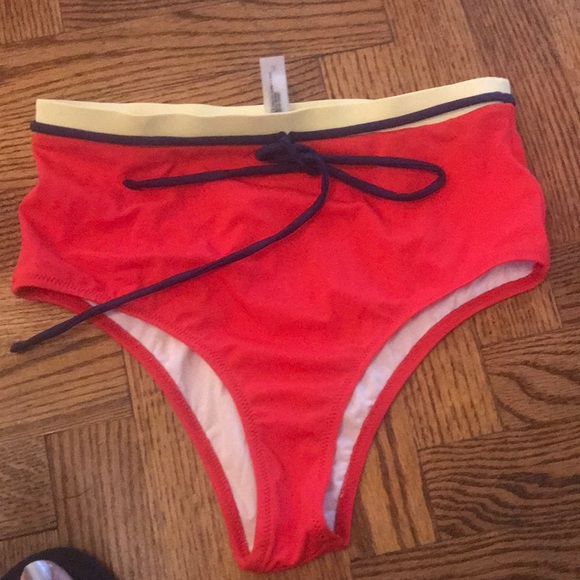 Lady’s bikini bottom - Picture 1 of 2